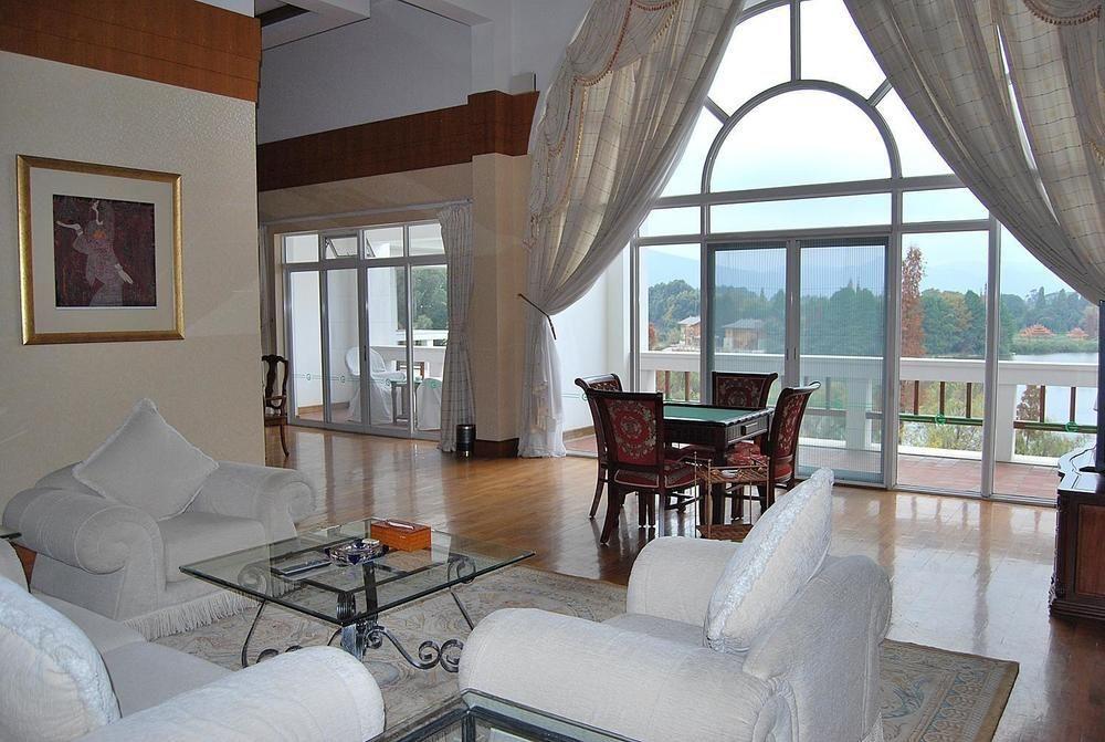 Yunnan Dianchi Garden Resort Hotel & Spa Kunming Buitenkant foto