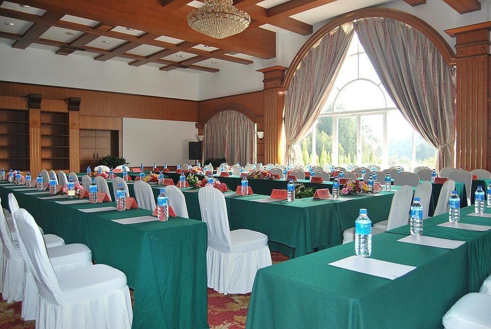 Yunnan Dianchi Garden Resort Hotel & Spa Kunming Buitenkant foto