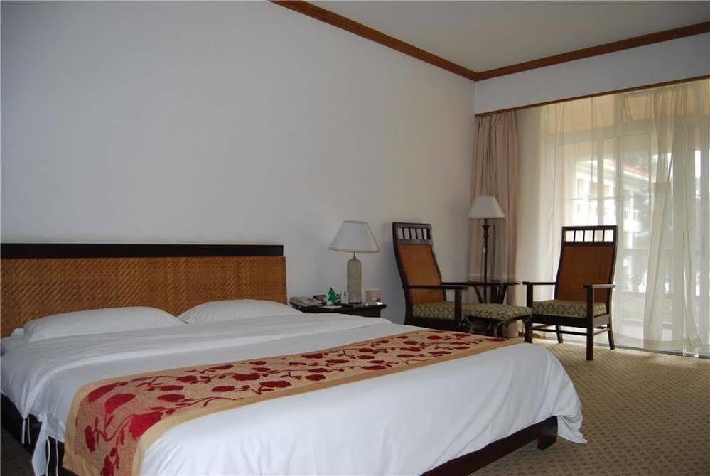 Yunnan Dianchi Garden Resort Hotel & Spa Kunming Buitenkant foto